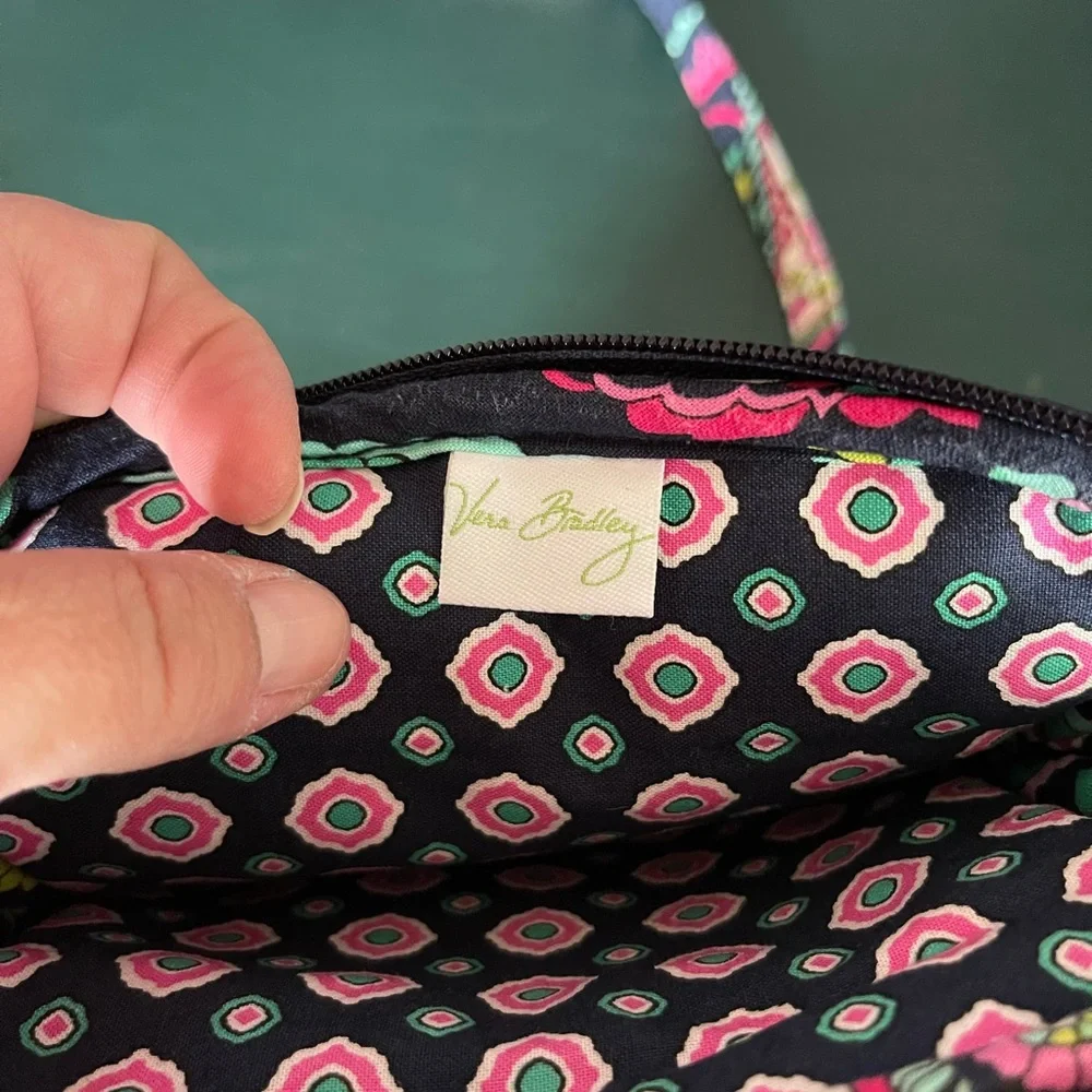 Vera Bradley crossbody purse - Picture 10 of 16